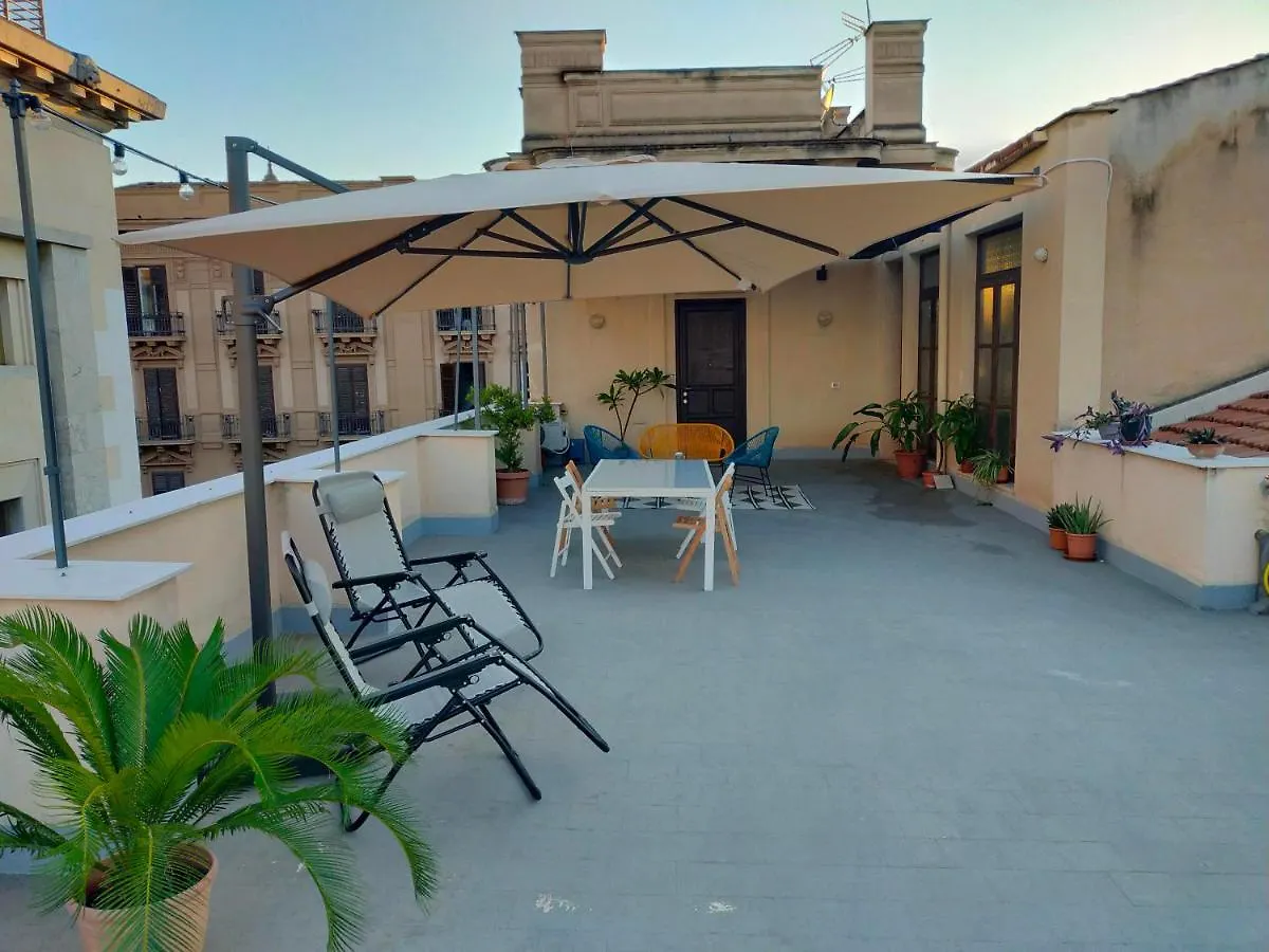 팔레르모 La Casuzza In Terrazza 아파트 0*,