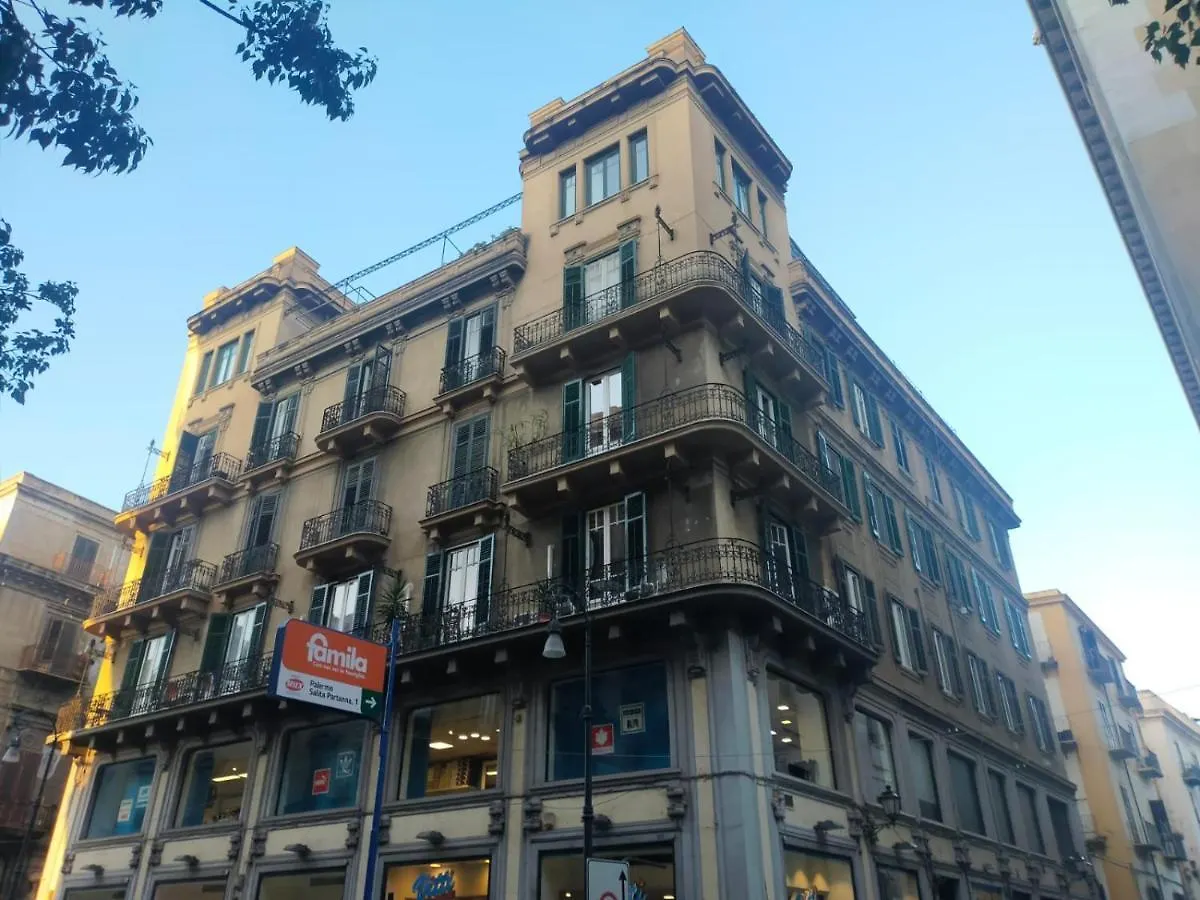 팔레르모 La Casuzza In Terrazza 아파트 0*,  이탈리아